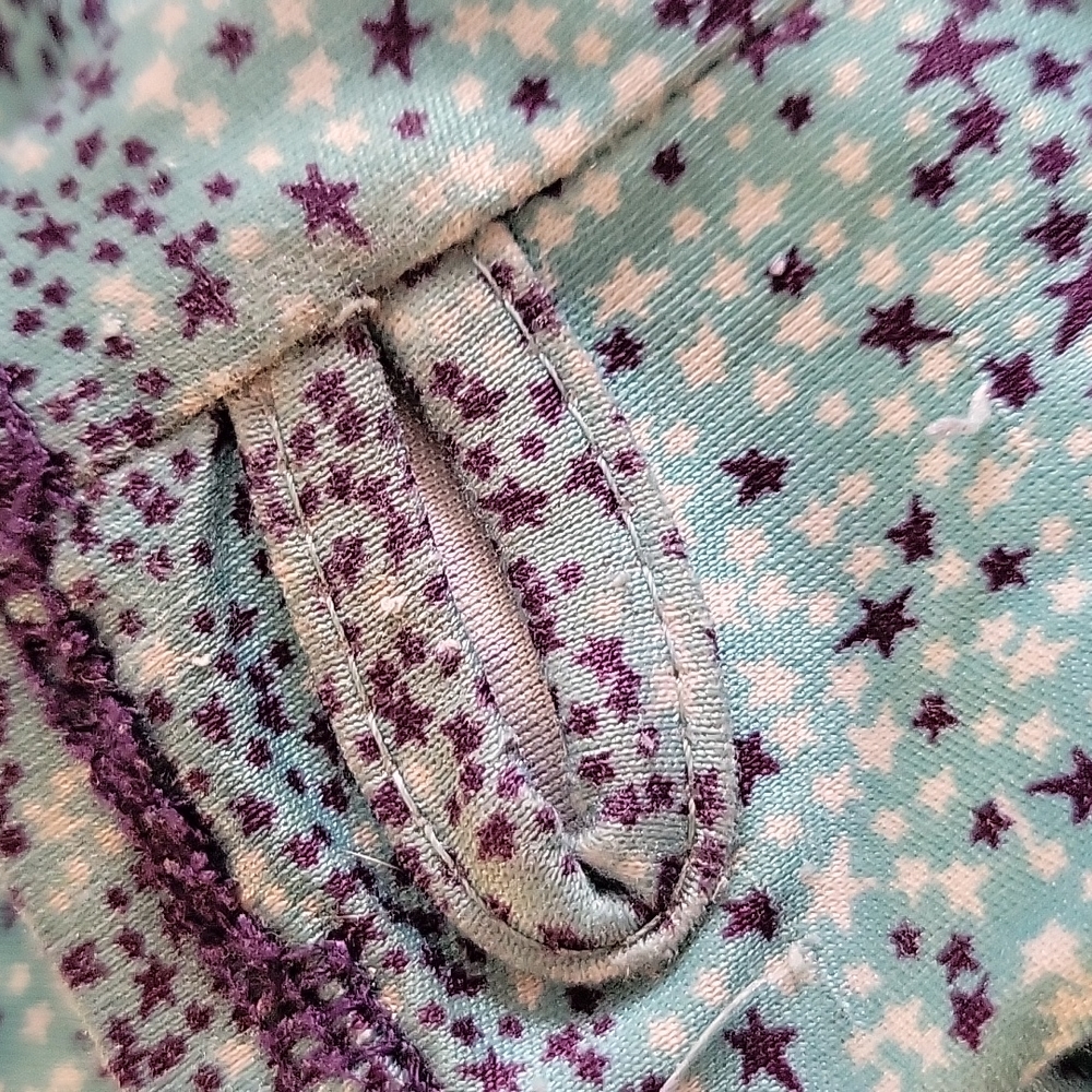 Girl's Long Sleeve Shirt Stars Silky Soft Shimmery Sz 8 Blues White - Picture 5 of 5